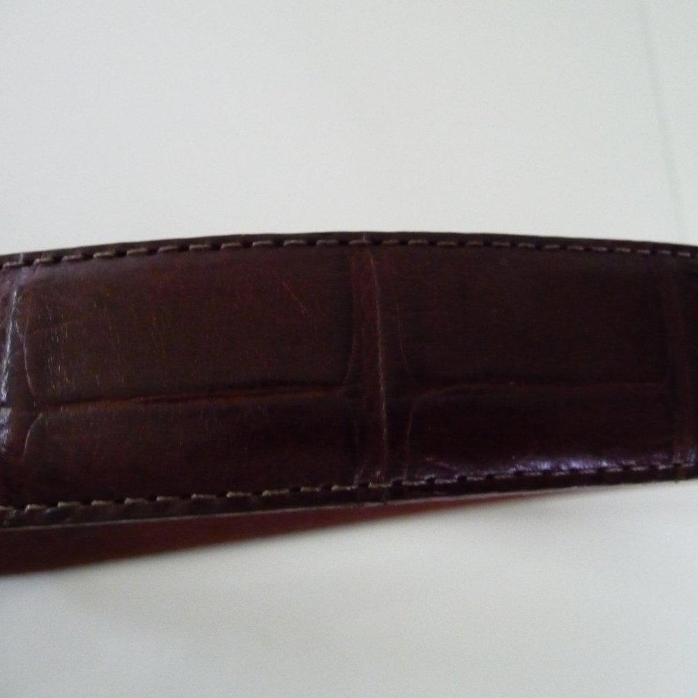 BRIGHTON FOR DISNEY RARE EMBOSSED REPTILE BROWNLEATHER BELT WITH DISNEY CHARA… - Picture 6 of 6